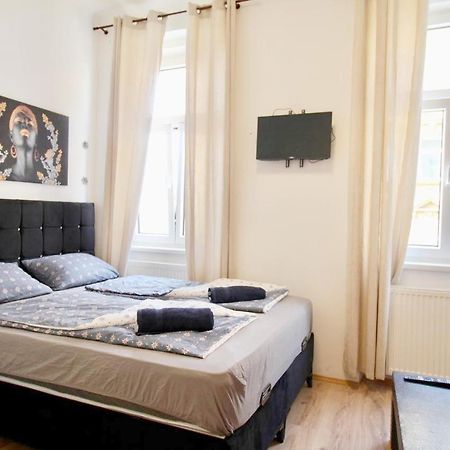 Family Apartment Mz27 Wenen Buitenkant foto